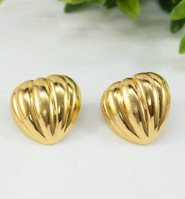 ANTITARNISH RIBBED LEAF STUD EARRING