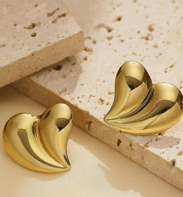 ANTITARNISH GOLDEN WAVE HEART EARRING