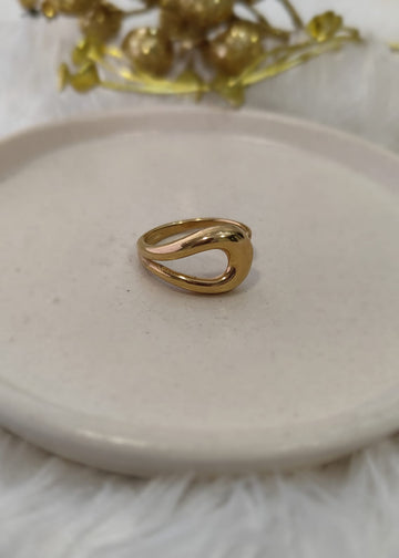 18k GOLD TONE ADJUSTABLE FINGER RING
