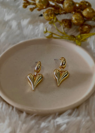 ANTI TARNISH HEART SHAPE DROP EARRING