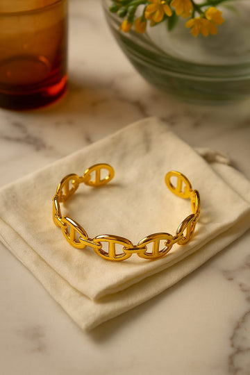 GOLD TONE PLATED CHUNKY LINKED BRACELET