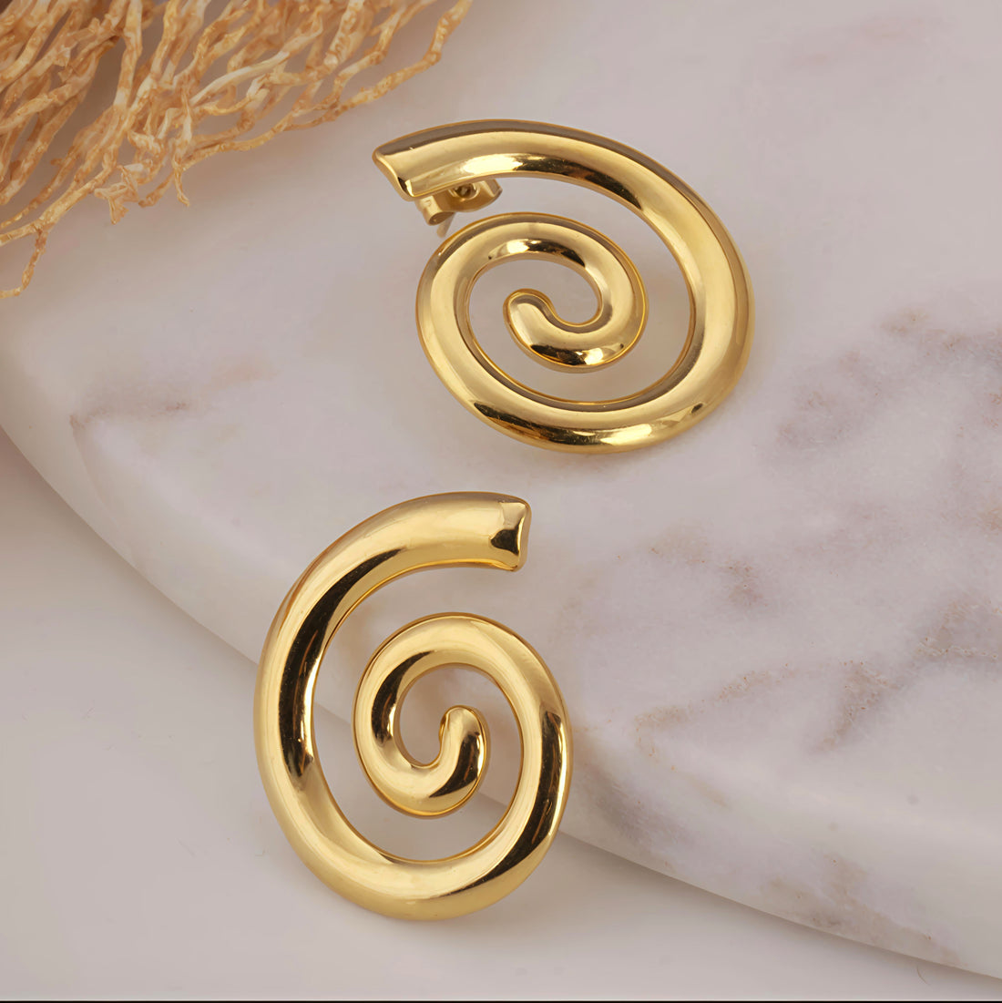 ANTITARNISH SWIRL EARRING