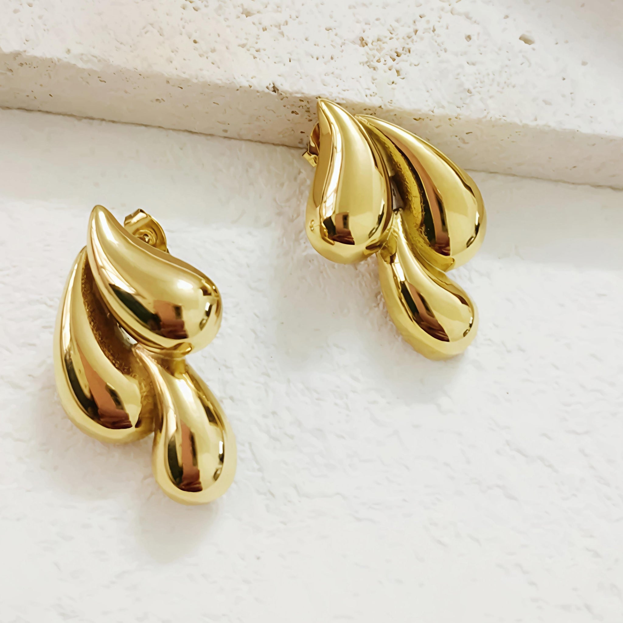 ANTITARNISH GOLDEN  FLAME DROPS EARRING