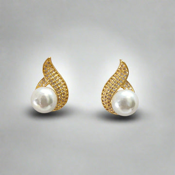 925 STERLING SILVER PLATED GOLDEN PEARL EARRING