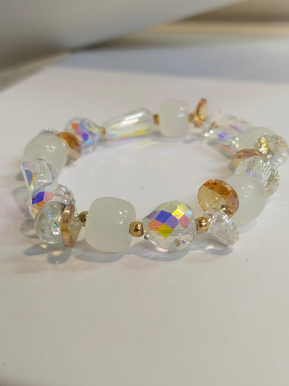 STYLISH WHITE CRYSTAL BEADED BRACELET FOR WOMEN AND GIRLS