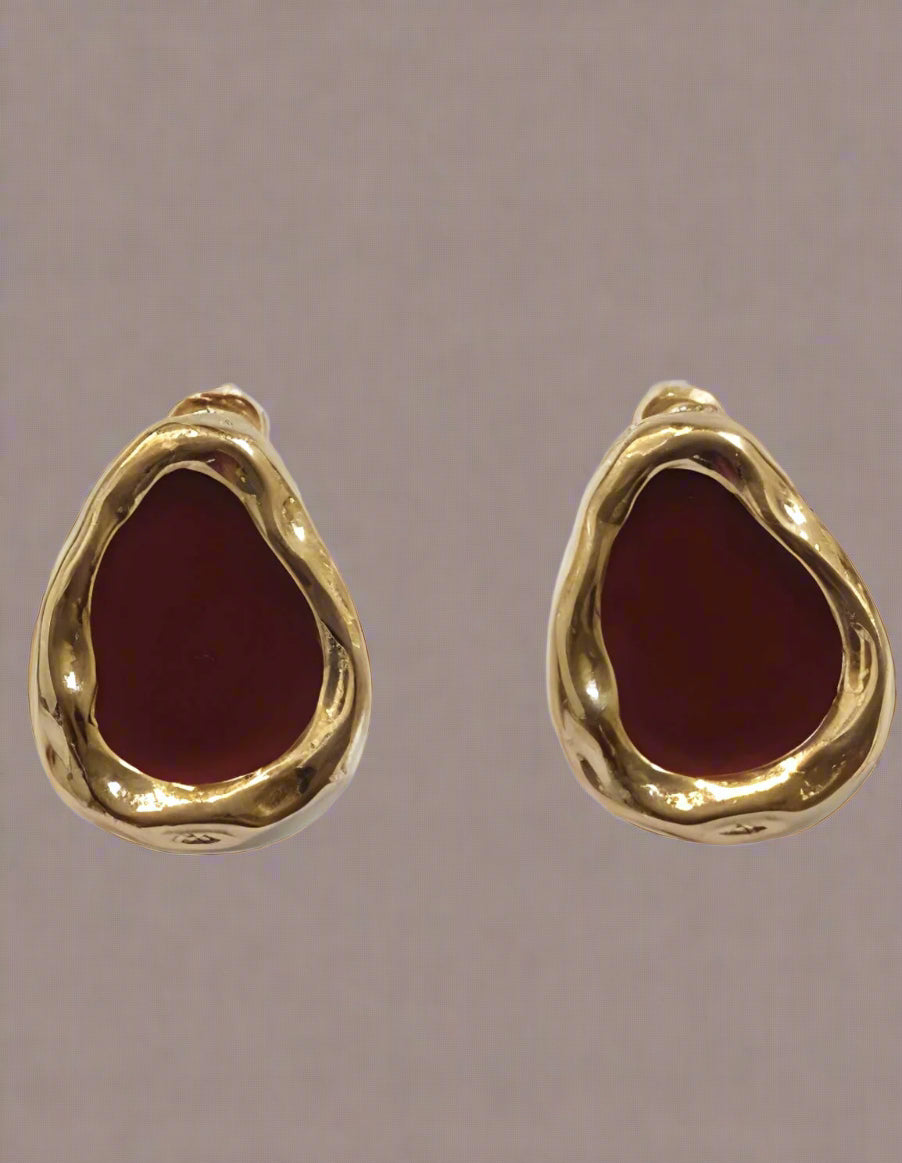STYLISH MOLTEN GOLD STATEMENT STUD EARRING