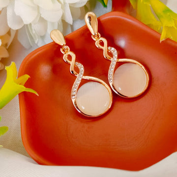 SHINNY MONALISA PEARL DROP EARRING