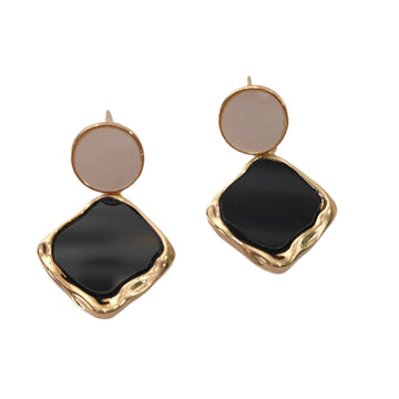BLACK SQUARE STUD EARRINGS