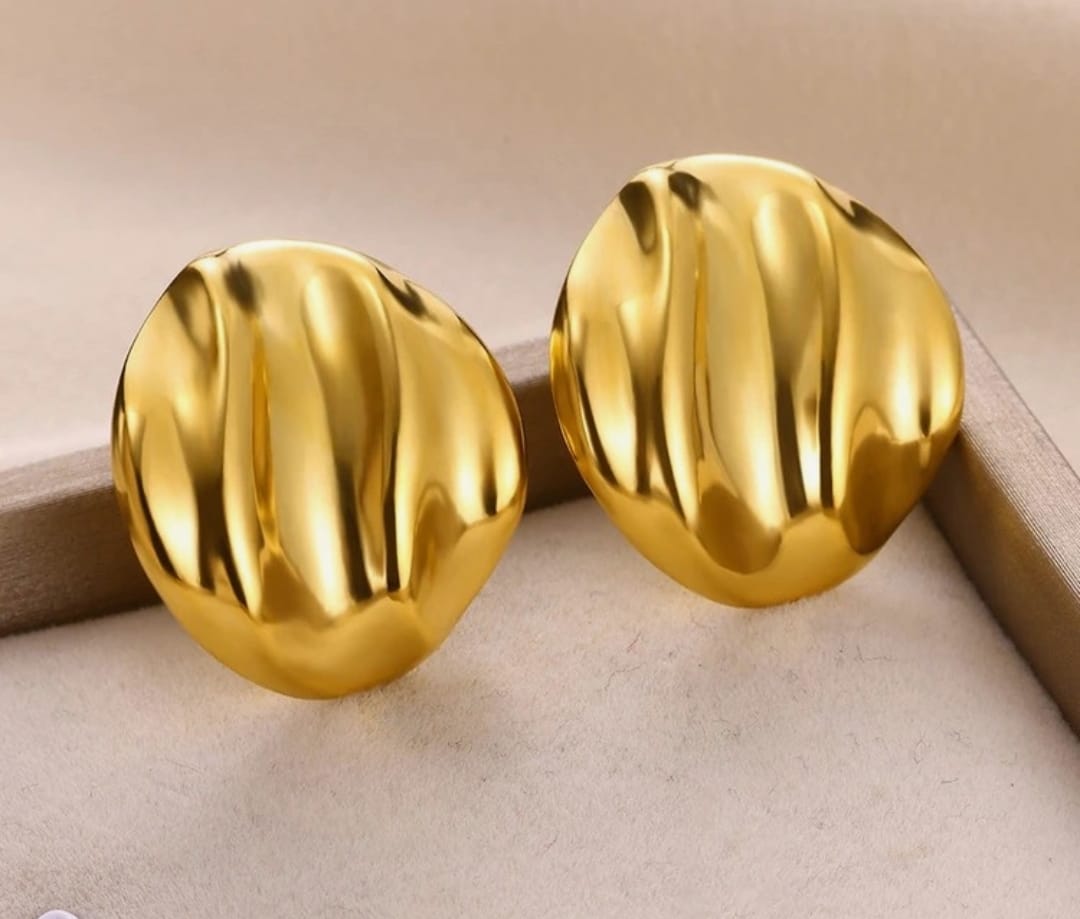ANTITARNISH GOLDEN ROUND STUD EARRING